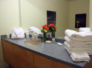 Very clean, large bathrooms.